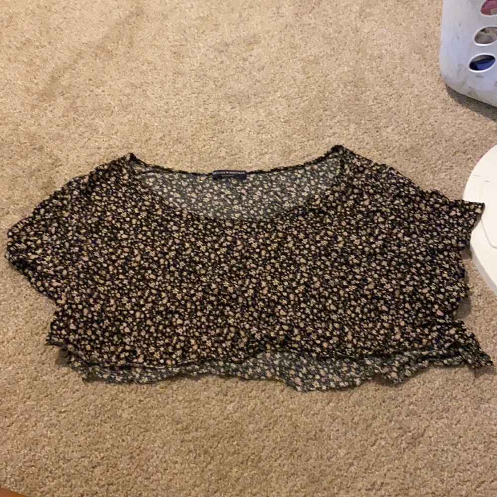 brandy melville cropped floral tee
